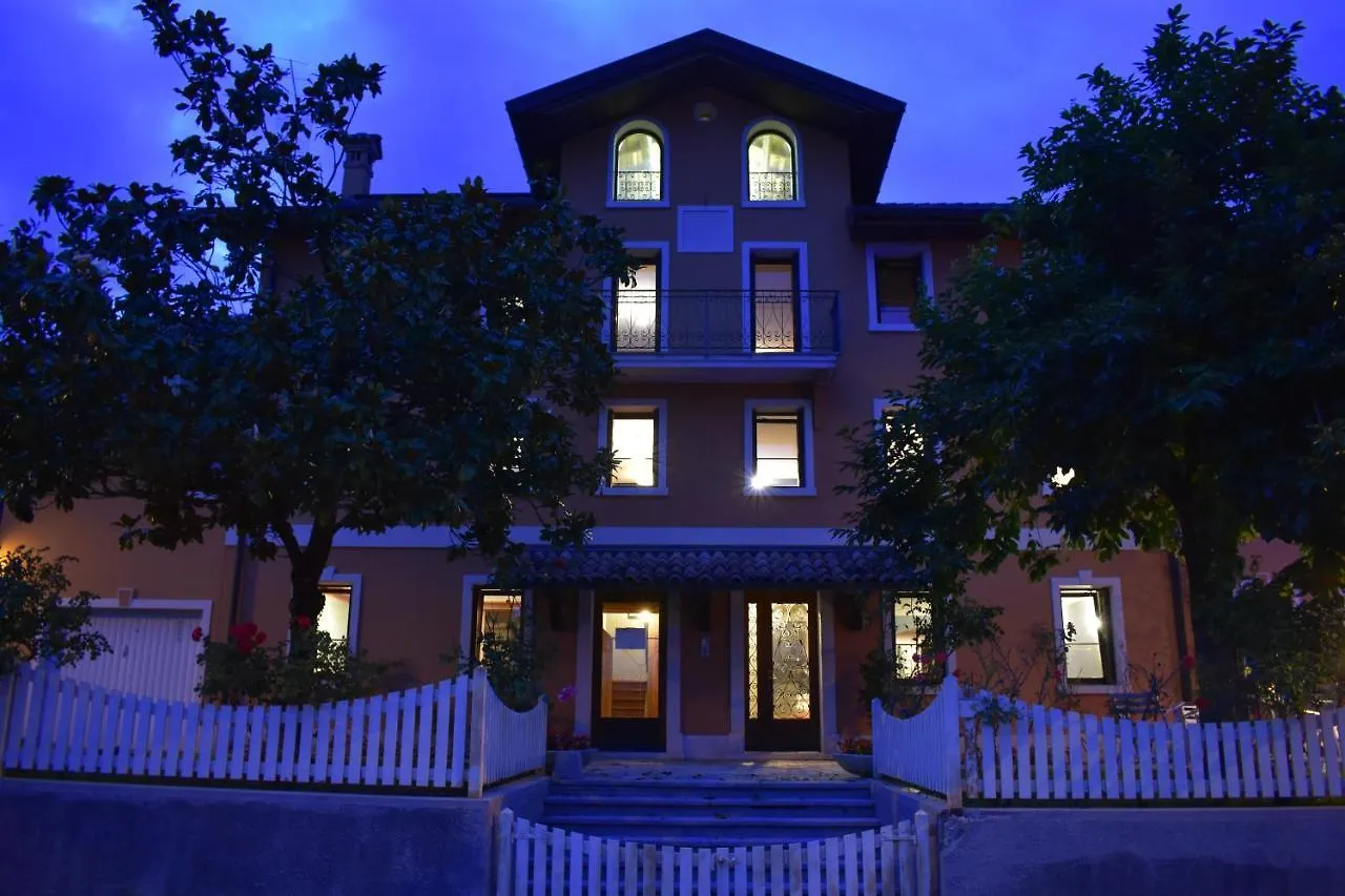 Hotel Dolomitiloungebelluno Mountain Resources Penzion